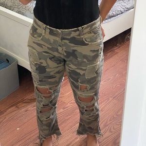 NWOT Zara Z1975 Distressed Camo Jeans